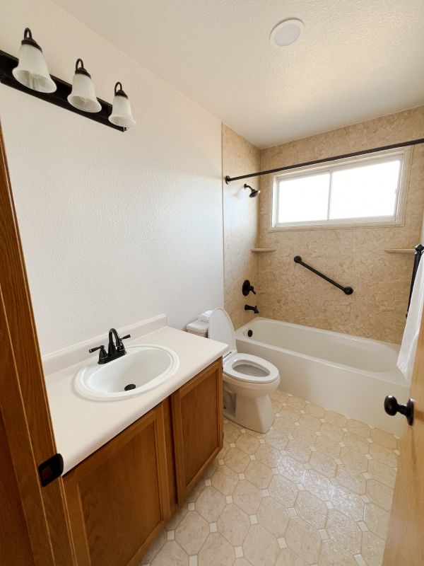 Top Bathroom Remodeling Companies in Noblesville, IN